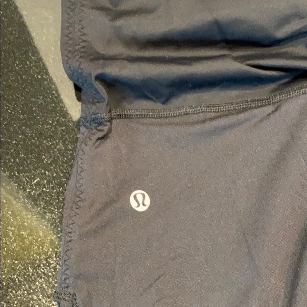 Lululemon sleeveless top